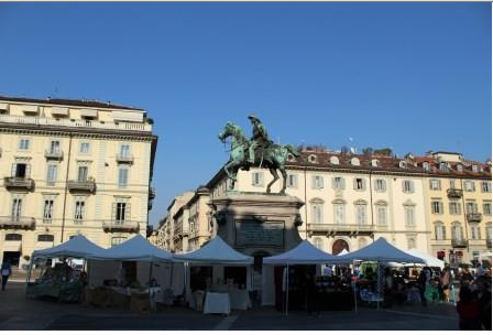 ARTIGIANATO IN PIAZZA BODONI
TORINO
ARTE, MERCATINI E LABORATORI