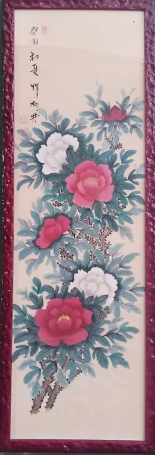 Acquerello che ritrae un mazzo di peonie rosse e bianche, di Løkken Berit. Opera esposta alla mostra 'Parole d’arte e Creatività' per il Salone Off 2026 dell'Associazione Gli Artimani APS."
